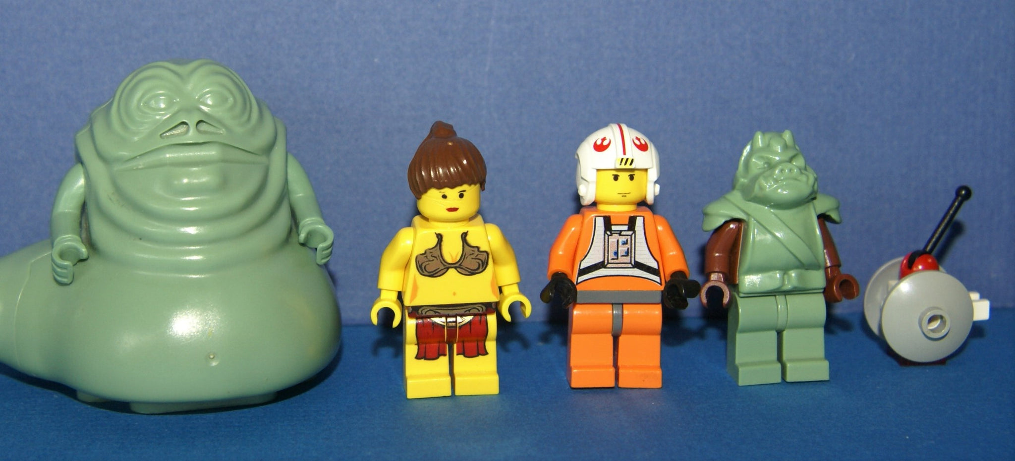 4 LEGO, NOW RARE, RETIRED MINIFIGURES COLLECTIBLES FROM STAR WARS