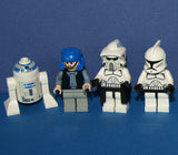 LEGO STAR WARS (EPISODES 4/5/6). 6 NEW BUT RETIRED MINIFIGURES, NOW RARE: SNOW  TROOPERS (SW080 & SW101) & CLONE TROOPERS (SW203 & SW200 & SW187) , R2-D2 SW028,  , TRAVEL CART (KIT ITEM 33) 54 PIECES