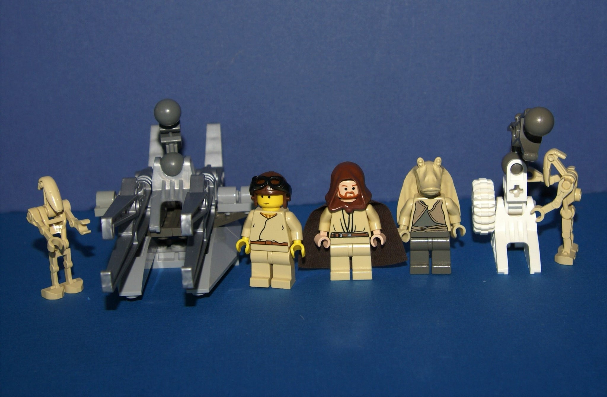 5, NOW RARE RETIRED (BUT NEW) LEGO MINIFIGURES COLLECTIBLES FROM STAR WARS (EPISODE 1): QUI-GON-JINN, ANAKIN SKYWALKER, JAR-JAR BINKS, BATTLE DROIDS