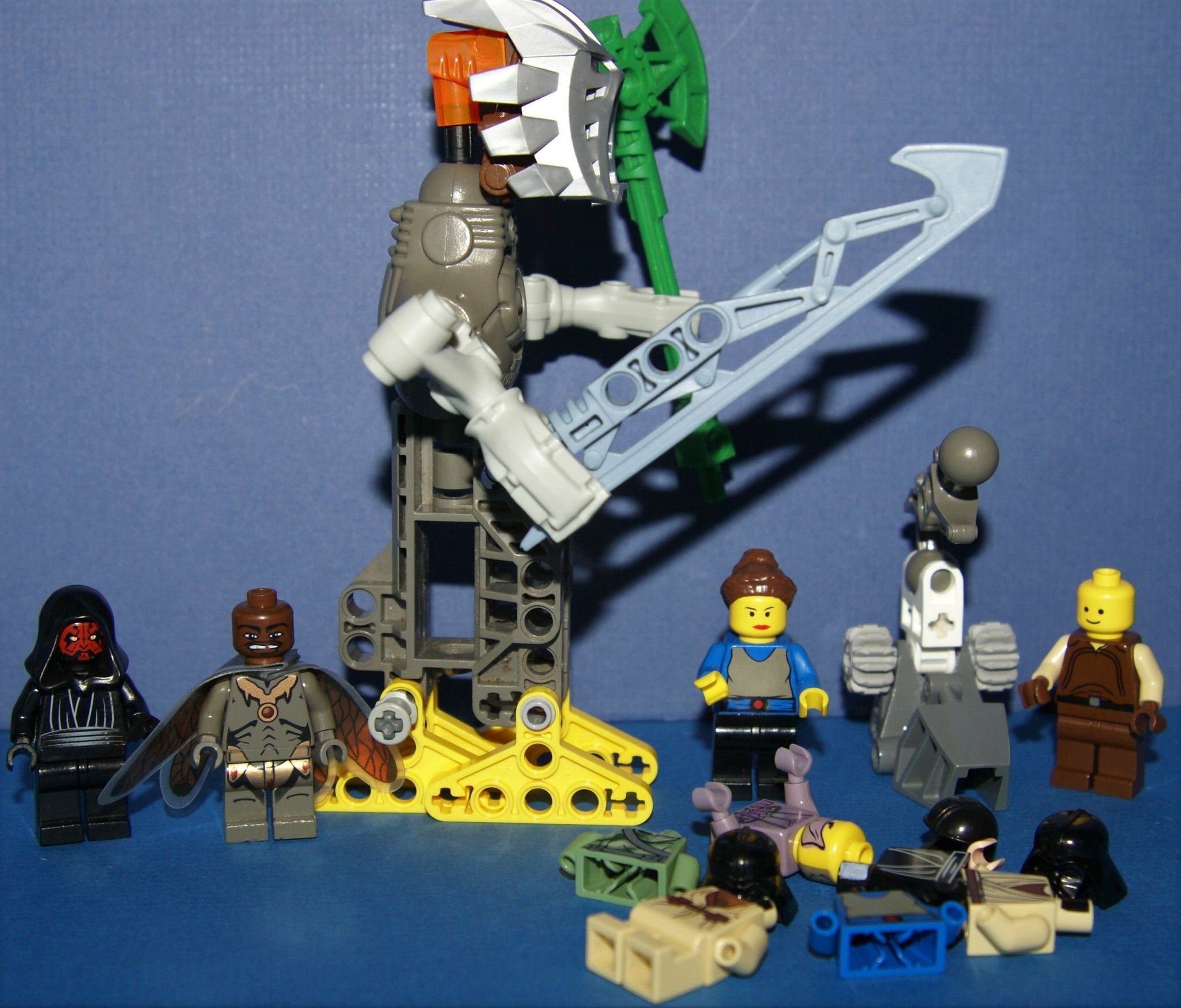4 + 2 CUSTOM MFS, NOW RARE RETIRED LEGO MINIFIGURES FROM STAR WARS 