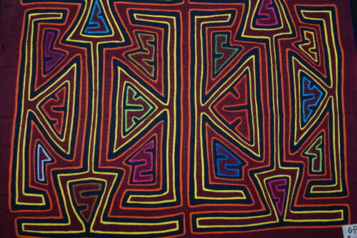 1980's Kuna Indian Folk Art Mola Blouse Panel from San Blas Islands, Panama. Hand-stitched Applique Textile: Geometric Arrow Heads 17
