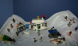 CUSTOM LEGO SET, ARTIC BLAST: 835 PCS, 28 NOW RARE RETIRED MINIFIGURES (1982-2010), SKI PATROL, SKIERS, SNOWBOARDERS, POLAR BEAR, IGLOO, CABLE CARS, OBSERVATION TOWER, 8 VEHICLES, SOME SNOW MOBILES, SNACK BAR, CELL TOWERS, OCTON STATION ETC... (KIT 17)